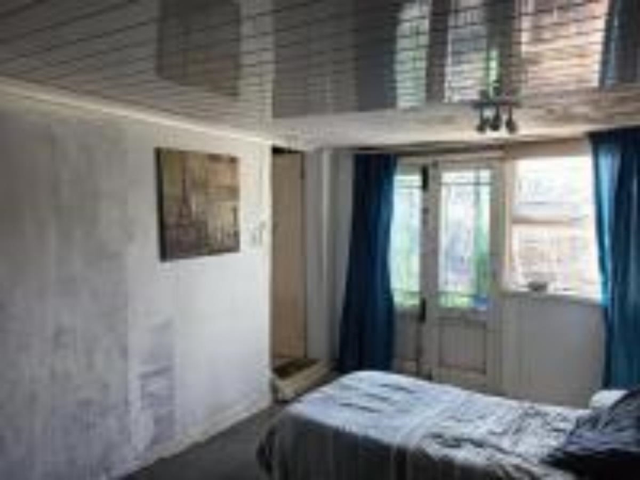 2 Bedroom Property for Sale in Pelican Park Western Cape